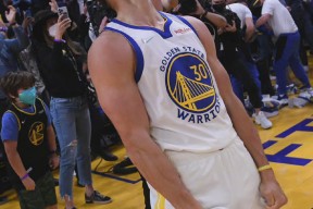 清晨芝加哥公牛调整名单以备法国杯，绝杀压哨环节打磨，气氛紧张，年轻球员得到机会(公牛队最新消息)-澳門娱乐平台