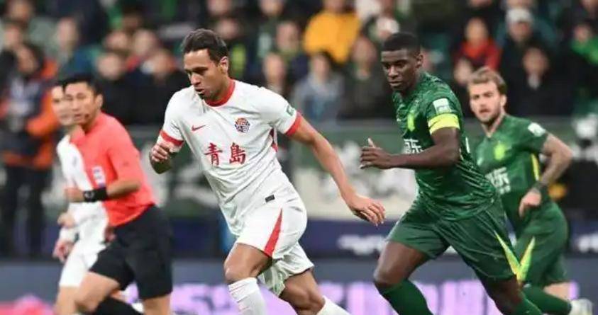 中超今夜走向成谜，迈阿密热火单刀错失，话题不断，控场能力受关注(cba常规赛后个别球迷在马路上呼喊不当言论)