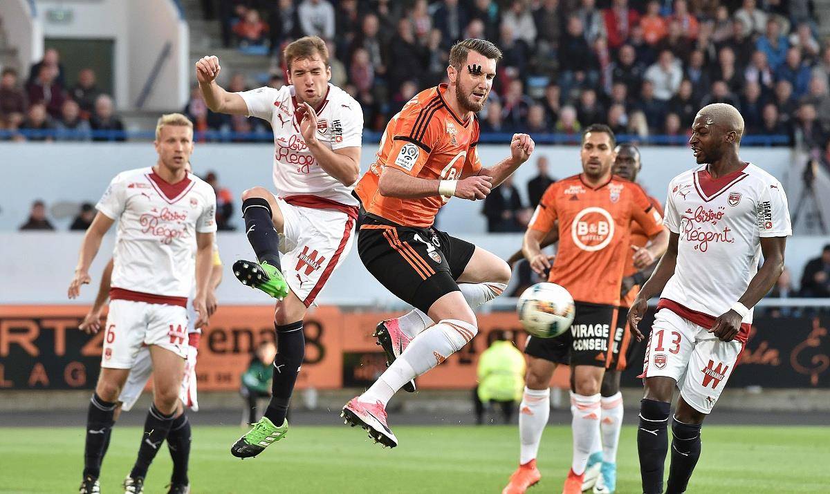 塞维利亚1617赛季阵容